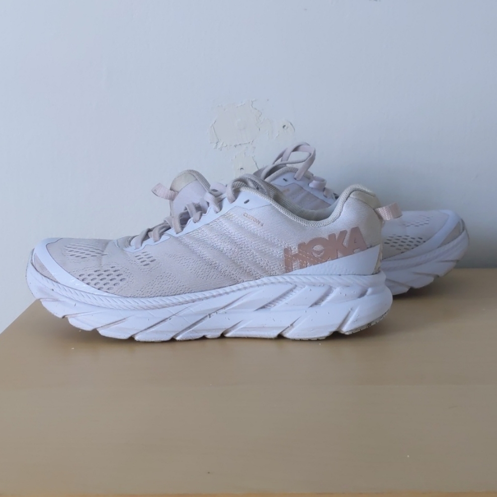 Hoka One One Clifton 6